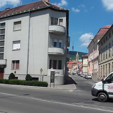 Anna Apartmanok Beci Exterior foto