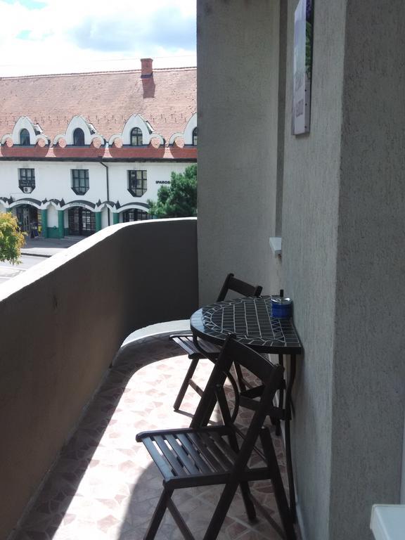 Anna Apartmanok Beci Exterior foto